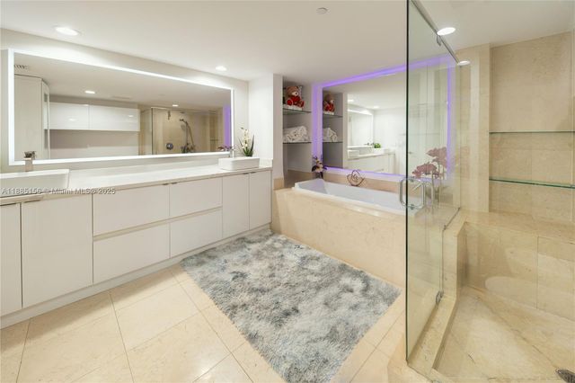465 Brickell av 4705, Miami, FL 33131