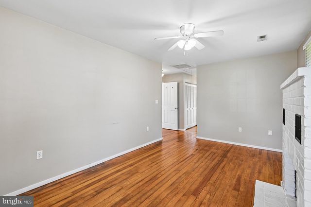 302 LINDEN AVE, Edgewater, MD 21037