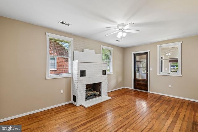 302 LINDEN AVE, Edgewater, MD 21037