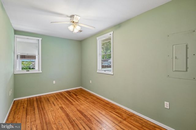 302 LINDEN AVE, Edgewater, MD 21037