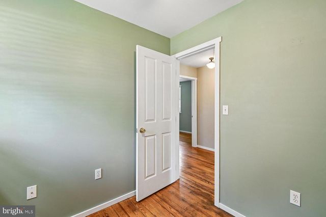 302 LINDEN AVE, Edgewater, MD 21037