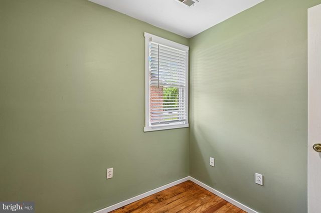 302 LINDEN AVE, Edgewater, MD 21037