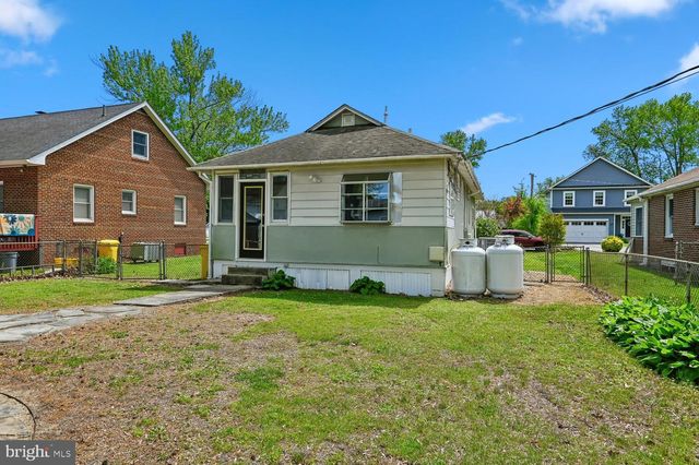 302 LINDEN AVE, Edgewater, MD 21037