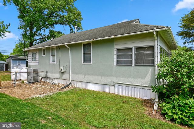 302 LINDEN AVE, Edgewater, MD 21037