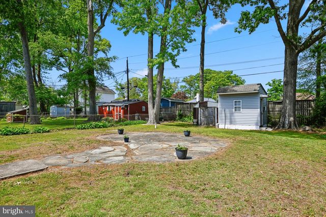 302 LINDEN AVE, Edgewater, MD 21037