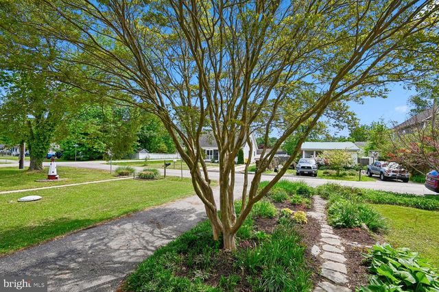 302 LINDEN AVE, Edgewater, MD 21037