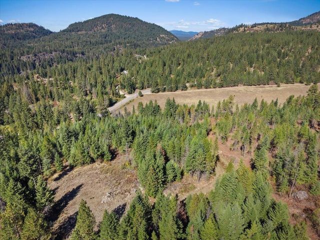 10313 Spring Valley Rd, Newport, WA 99156