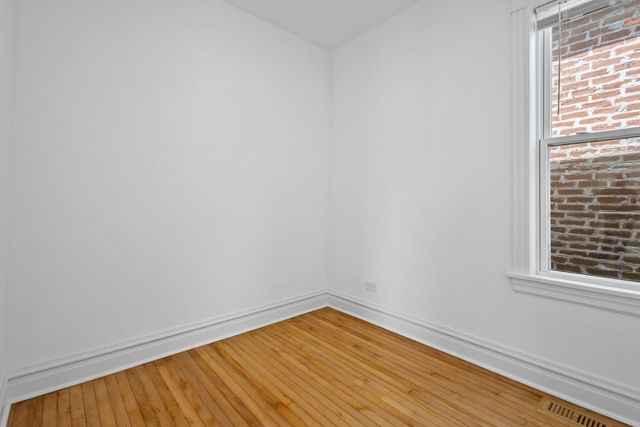 5652 S Shields Avenue, Chicago, IL 60621