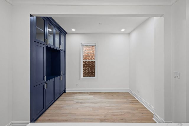 5652 S Shields Avenue, Chicago, IL 60621