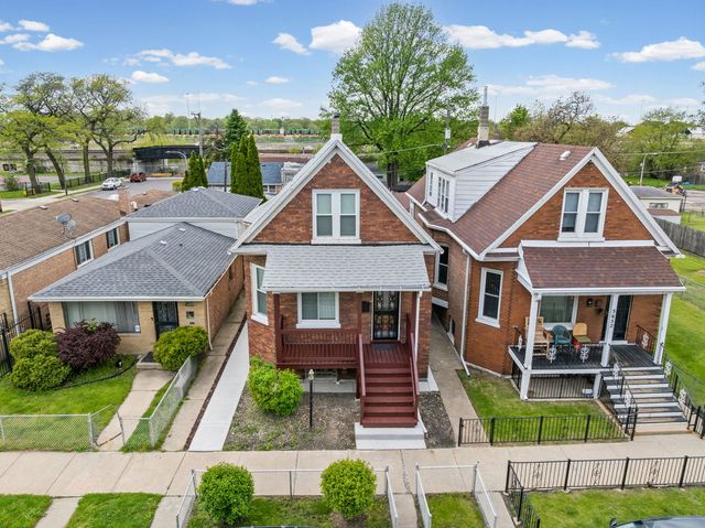 5652 S Shields Avenue, Chicago, IL 60621