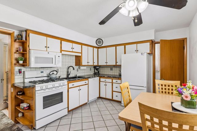 430 Arbor Street, Saint Paul, MN 55102