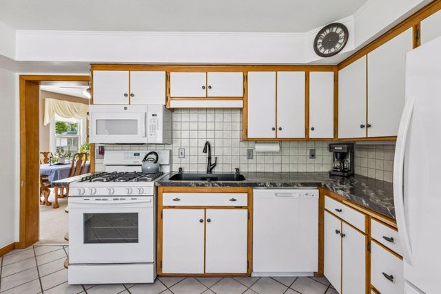 430 Arbor Street, Saint Paul, MN 55102