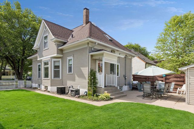 430 Arbor Street, Saint Paul, MN 55102