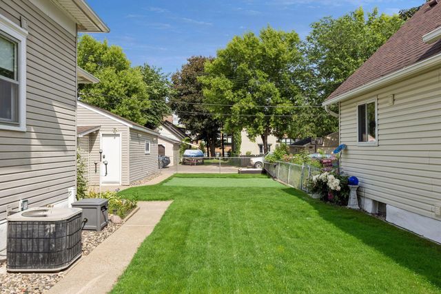 430 Arbor Street, Saint Paul, MN 55102