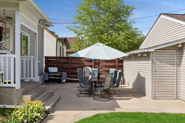 430 Arbor Street, Saint Paul, MN 55102