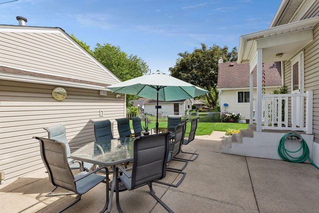 430 Arbor Street, Saint Paul, MN 55102