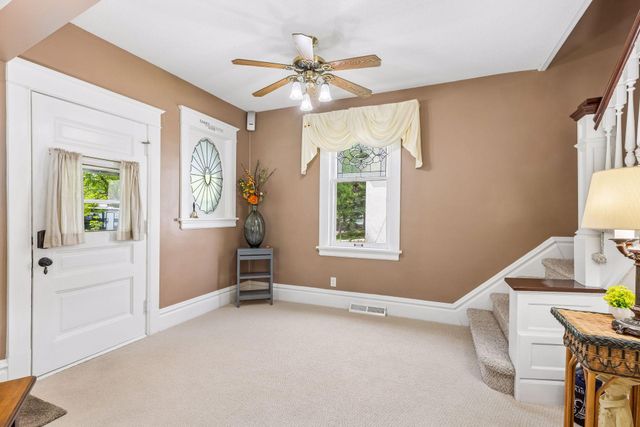 430 Arbor Street, Saint Paul, MN 55102