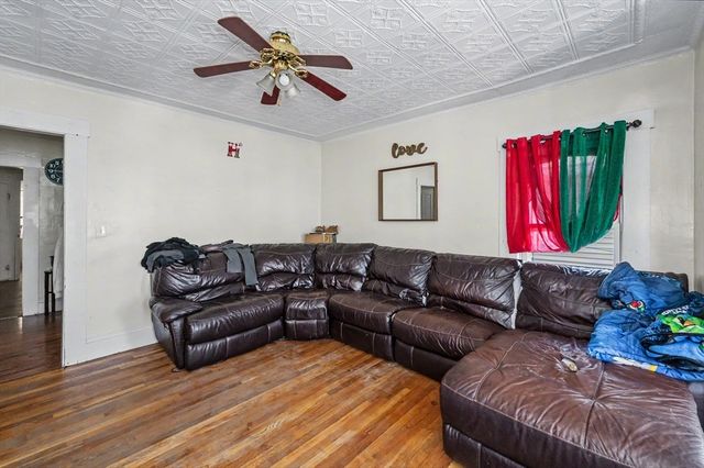 492 Fletcher St, Lowell, MA 01854