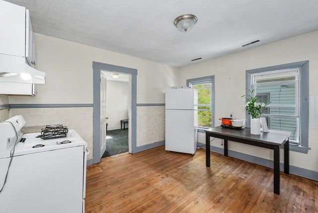 492 Fletcher St, Lowell, MA 01854