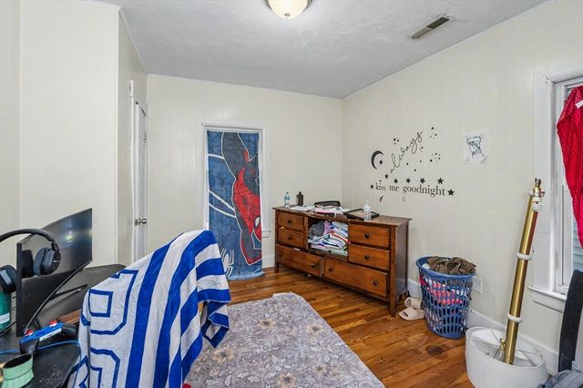 492 Fletcher St, Lowell, MA 01854