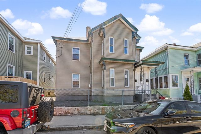 492 Fletcher St, Lowell, MA 01854