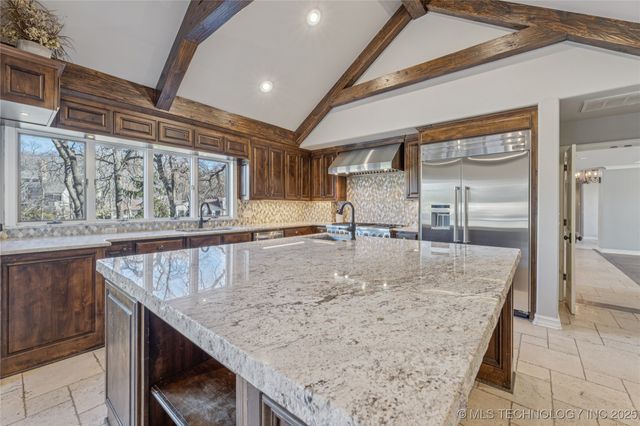 9701 S Richmond Avenue, Tulsa, OK 74137