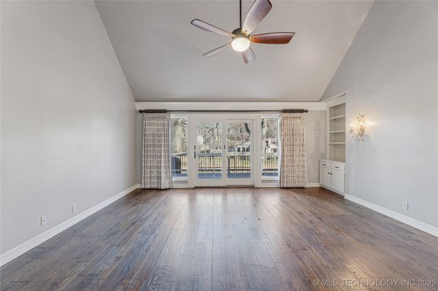 9701 S Richmond Avenue, Tulsa, OK 74137