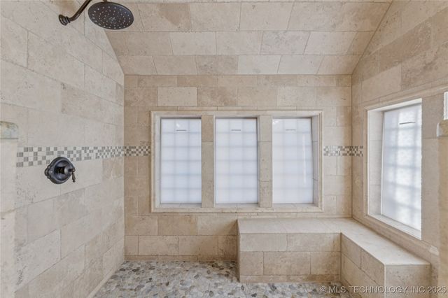 9701 S Richmond Avenue, Tulsa, OK 74137