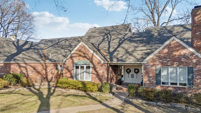 9701 S Richmond Avenue, Tulsa, OK 74137