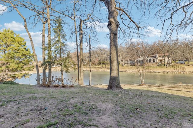 9701 S Richmond Avenue, Tulsa, OK 74137