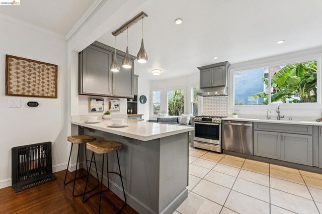 2844 76Th Ave, Oakland, CA 94605
