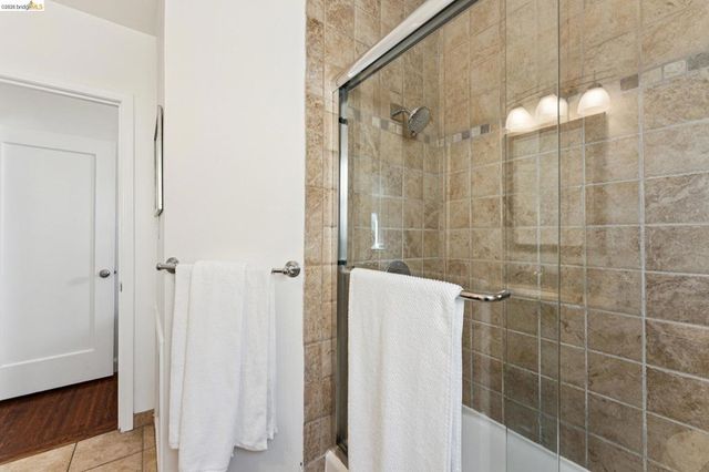 2844 76Th Ave, Oakland, CA 94605