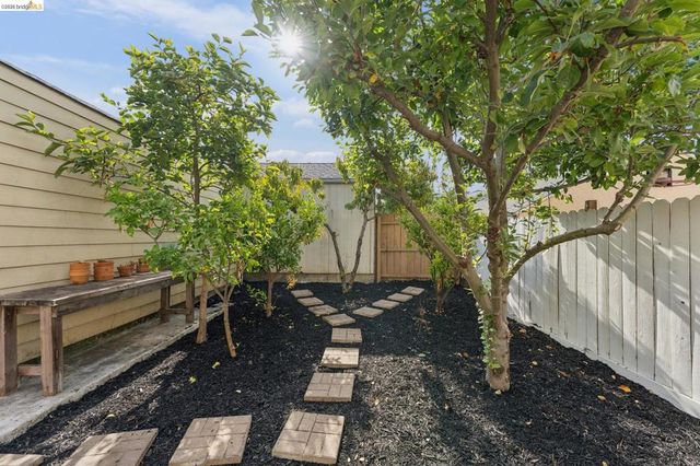 2844 76Th Ave, Oakland, CA 94605