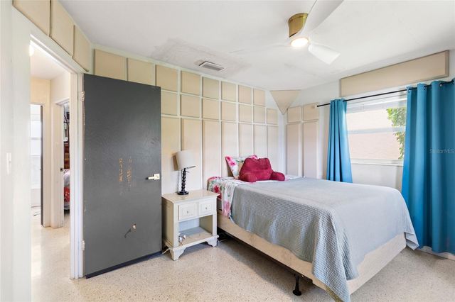 1124 40TH AVENUE NE, St Petersburg, FL 33703