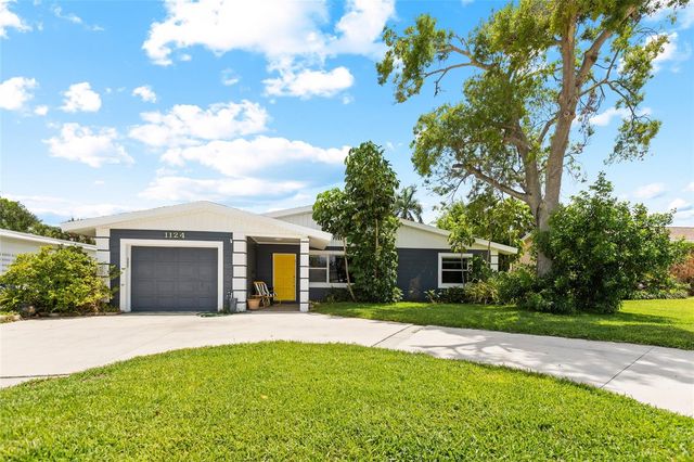 1124 40TH AVENUE NE, St Petersburg, FL 33703