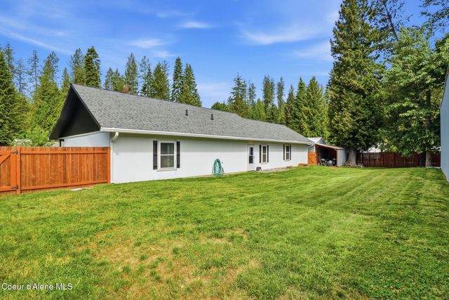 61 Merritt ST, Priest River, ID 83856