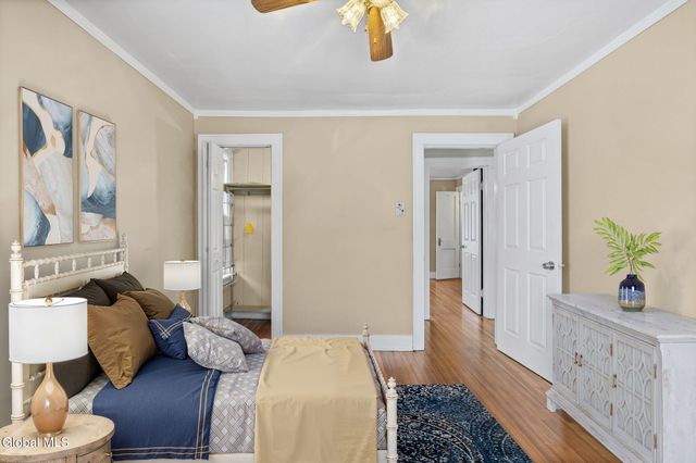 1023 Lexington Avenue, Schenectady, NY 12309