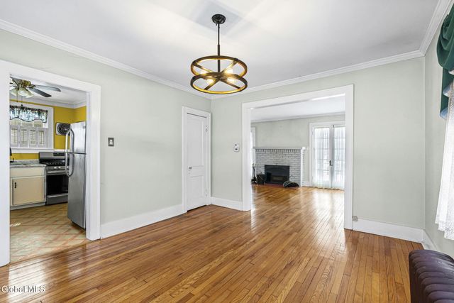 1023 Lexington Avenue, Schenectady, NY 12309