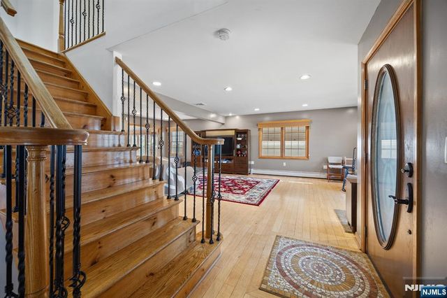 262 Grace Avenue, Secaucus, NJ 07094
