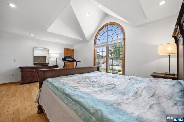 262 Grace Avenue, Secaucus, NJ 07094