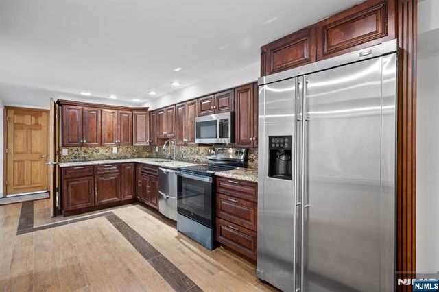262 Grace Avenue, Secaucus, NJ 07094