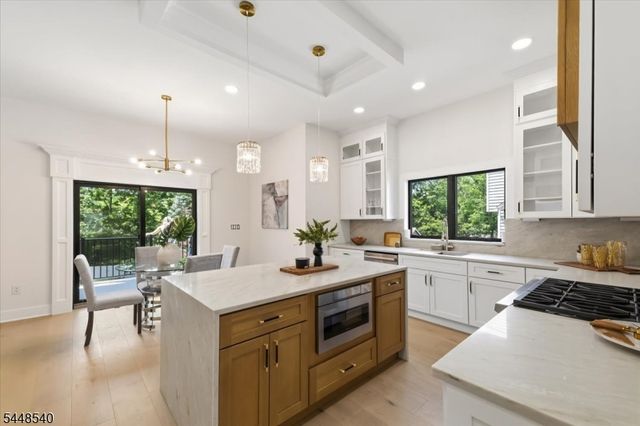 29 Sycamore Ave, Livingston Twp., NJ 07039