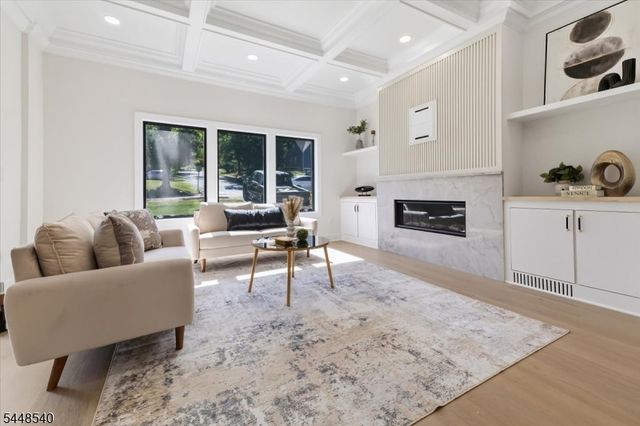29 Sycamore Ave, Livingston Twp., NJ 07039