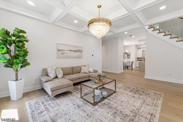 29 Sycamore Ave, Livingston Twp., NJ 07039