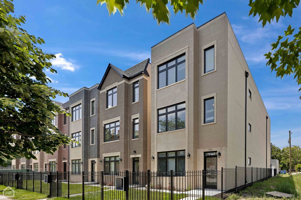 3920-34 S Calumet Avenue, Chicago, IL 60653 — photo 3