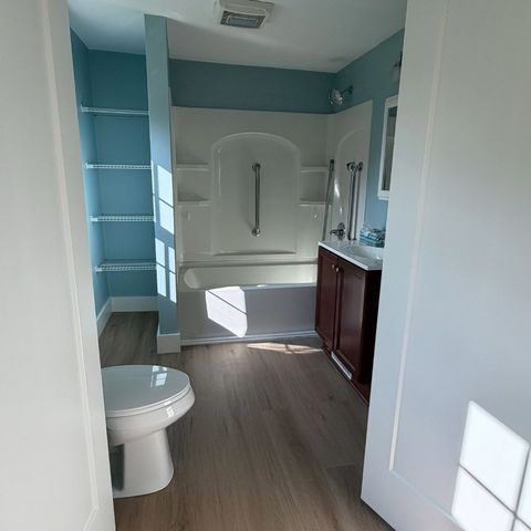 40 Marshall Rd, Fitchburg, MA 01420