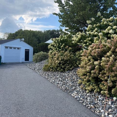 40 Marshall Rd, Fitchburg, MA 01420