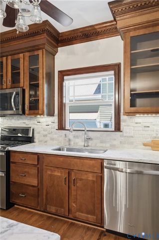 1921 Sharbel Cir, Glen Allen, VA 23059