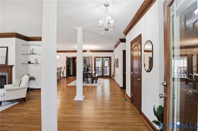 1921 Sharbel Cir, Glen Allen, VA 23059