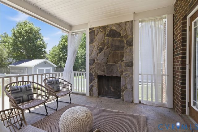 1921 Sharbel Cir, Glen Allen, VA 23059